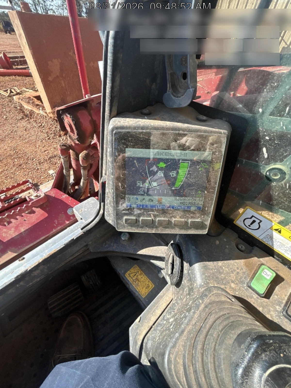 2024 TAKEUCHI TL10V2-CR