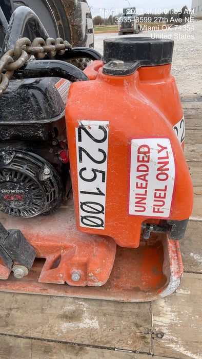 2022 Multiquip MVC88VTHW Plate Compactor, 20", w/Water Tank, Honda GX160