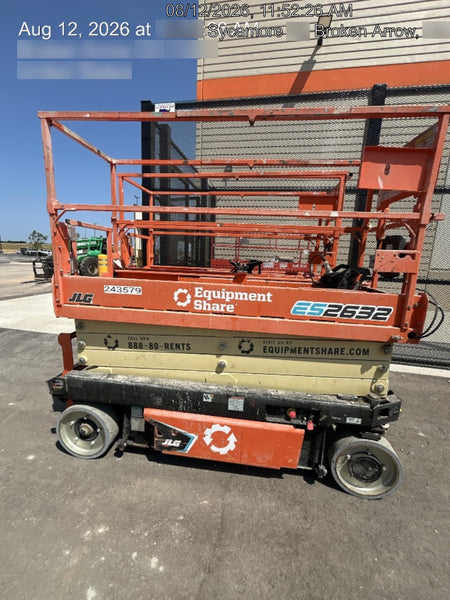 2022 JLG ES2632