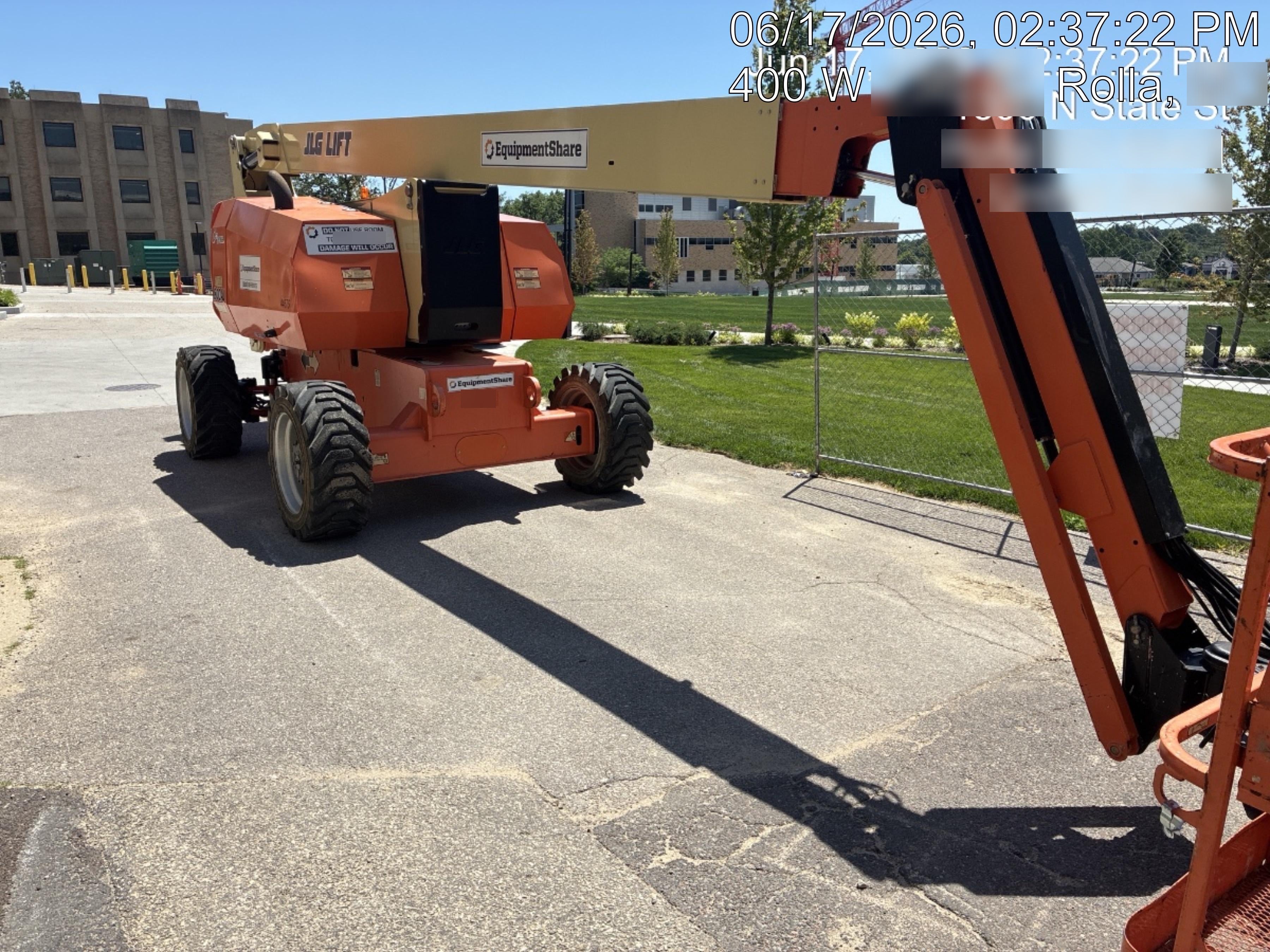 2019 JLG 800AJ