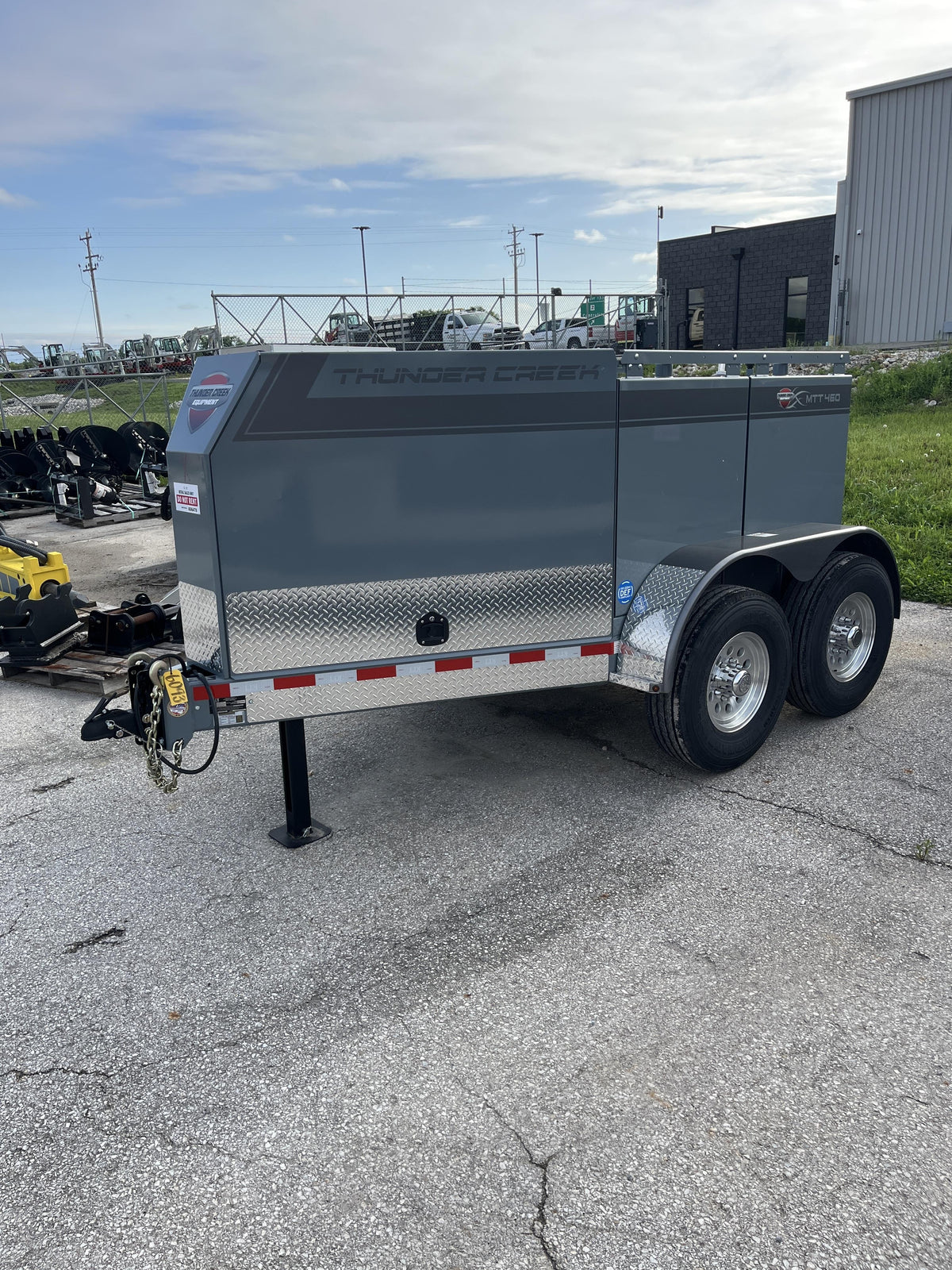 2025 THUNDER CREEK MTT460