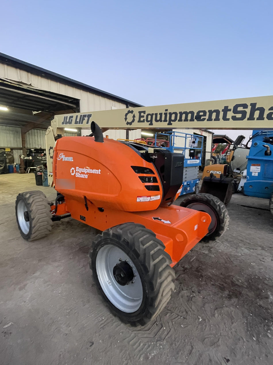 2023 JLG 600AJ