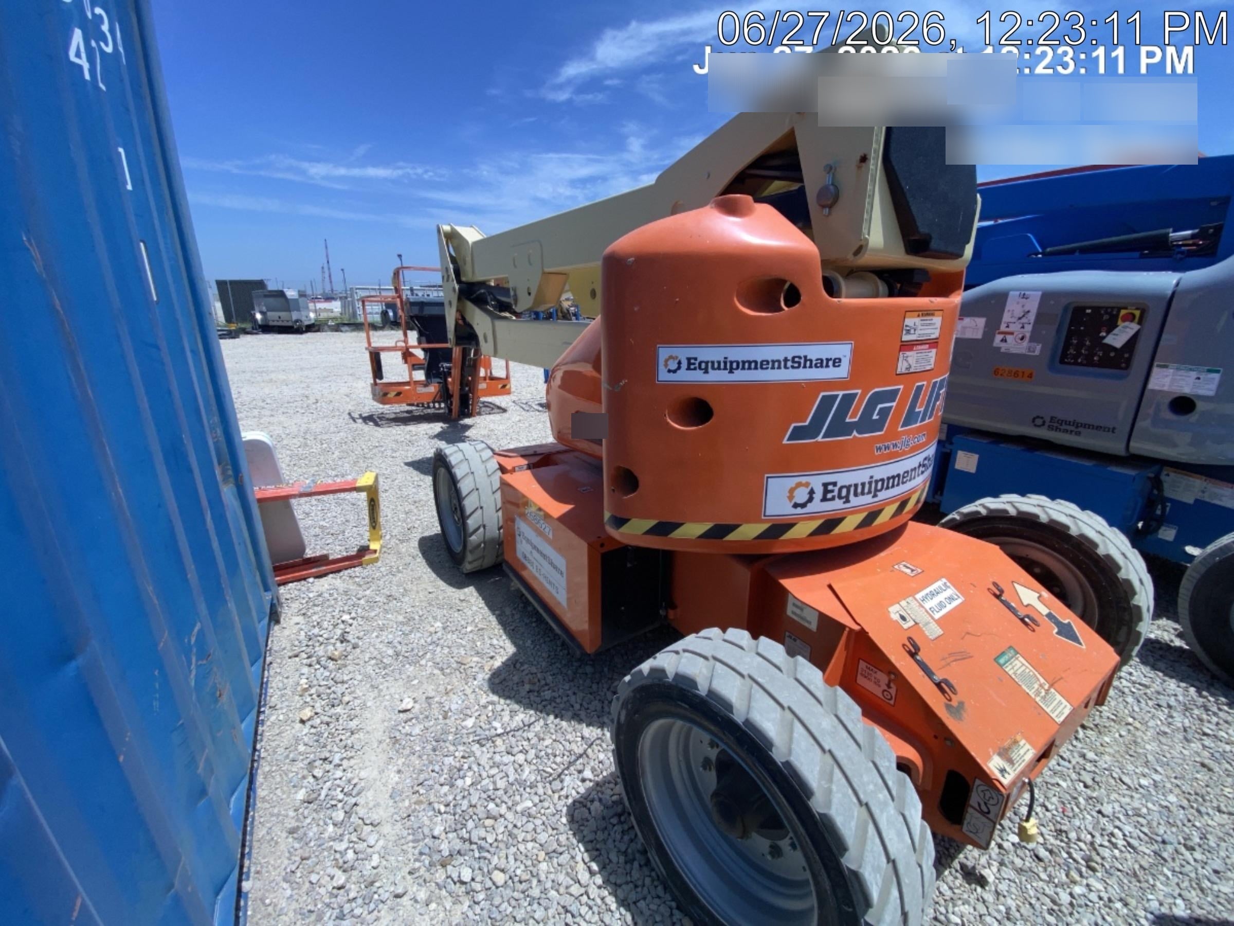 2022 JLG E450AJ