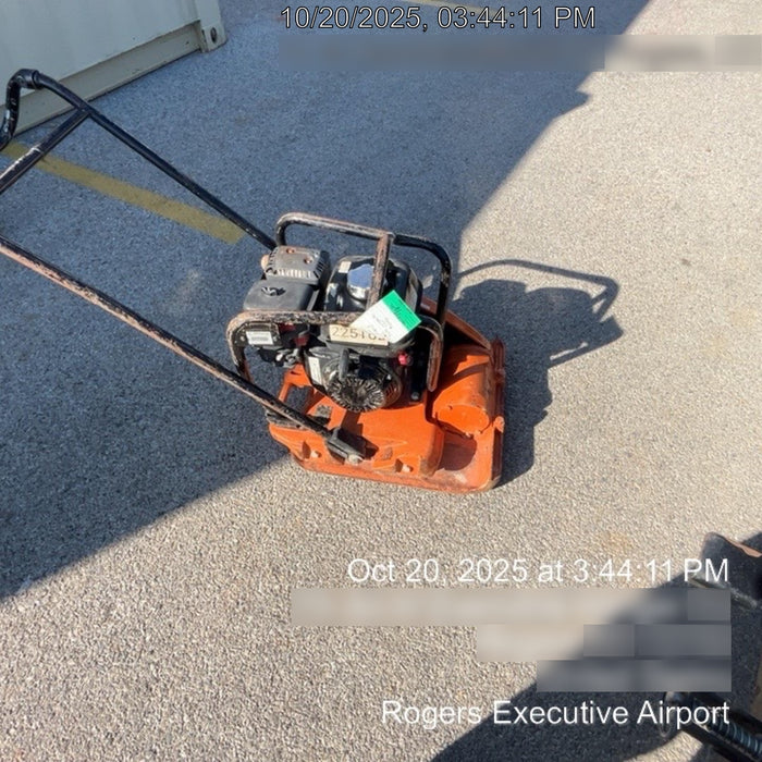 2022 Multiquip MVC88VTHW Plate Compactor, 20", w/Water Tank, Honda GX160