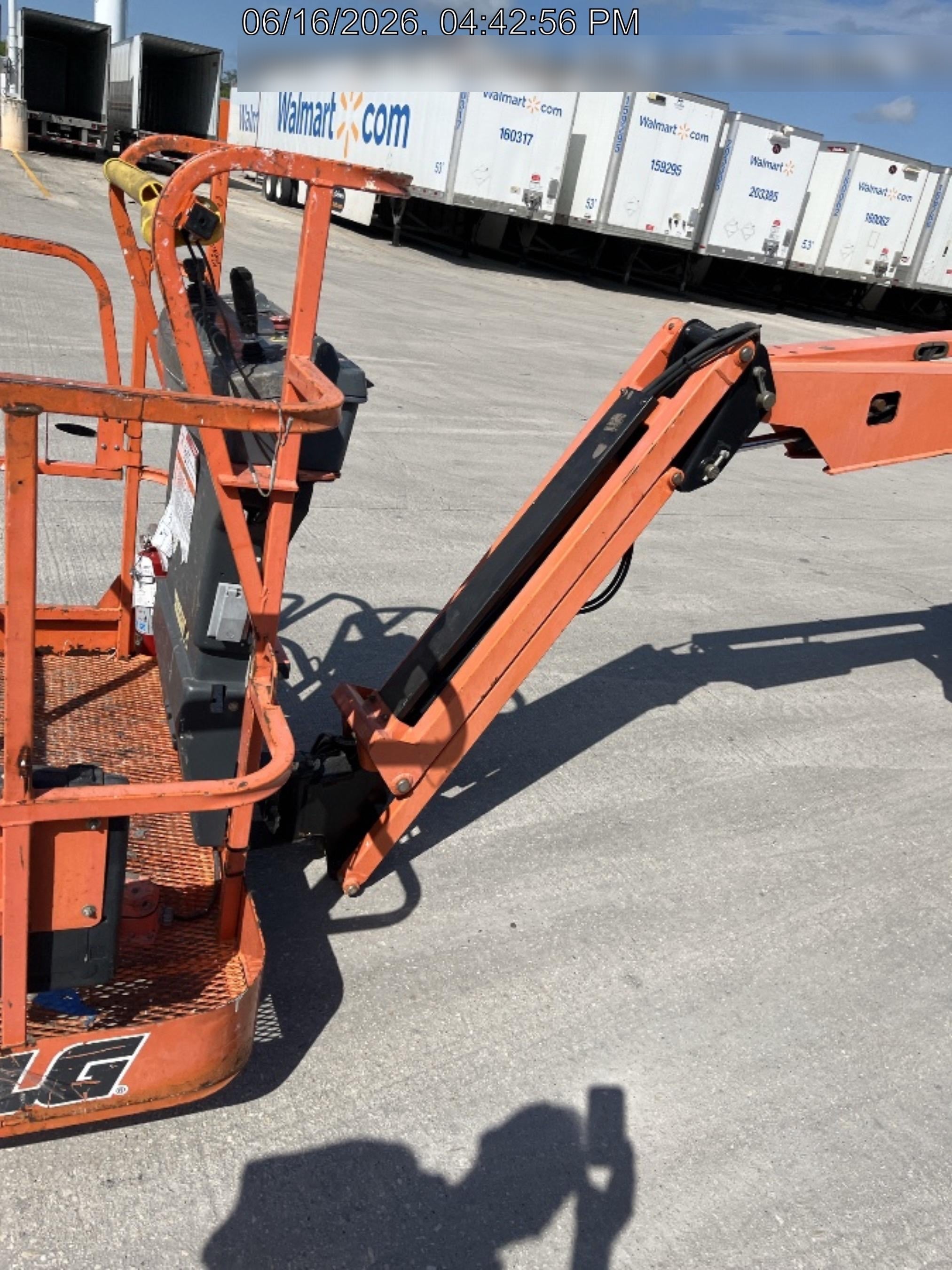 2019 JLG E450AJ