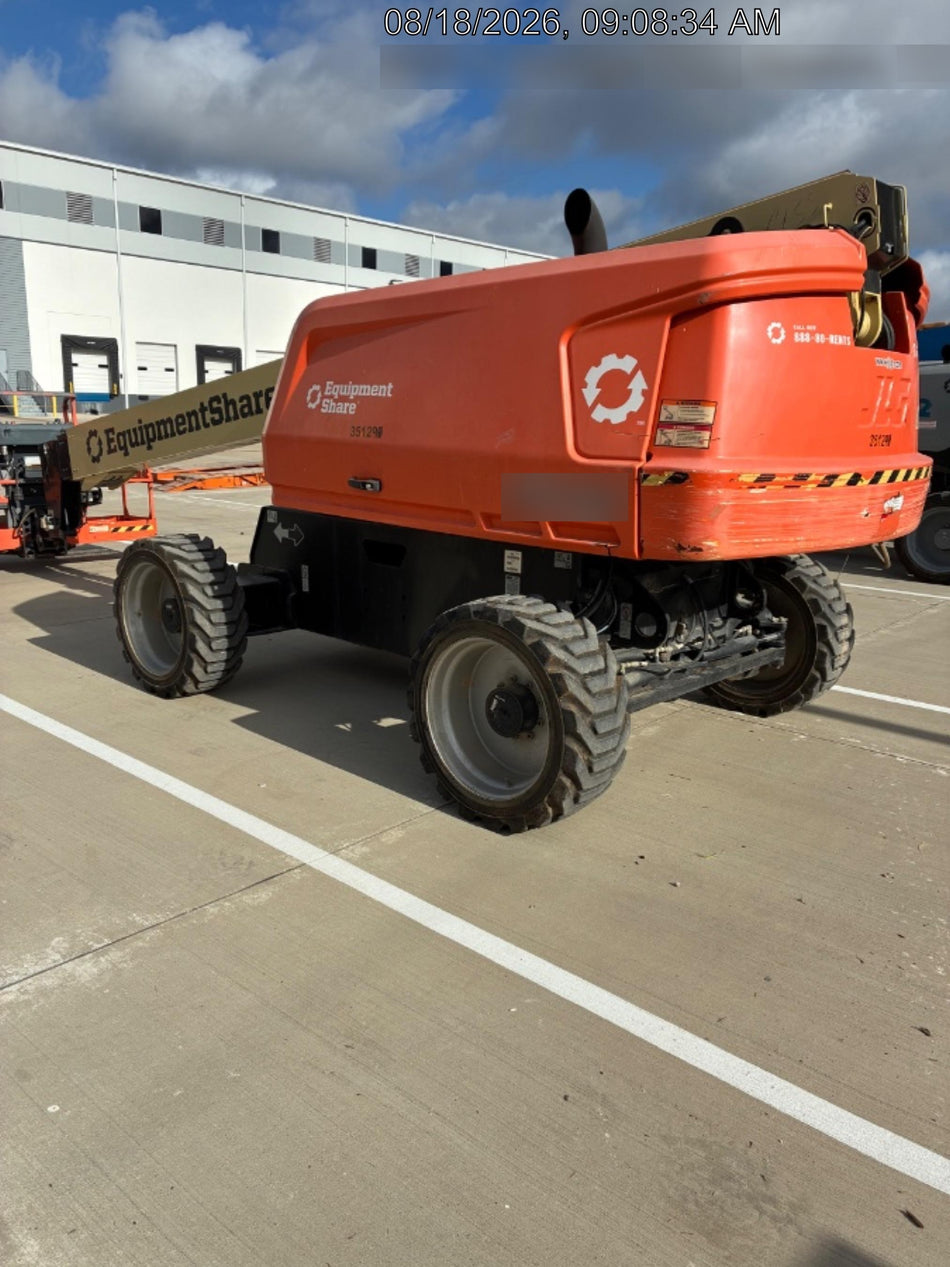 2023 JLG 600S