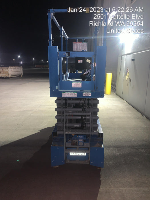 2020 Genie GS-3232 Standard, Folding half height swing gate, 800W Inverter