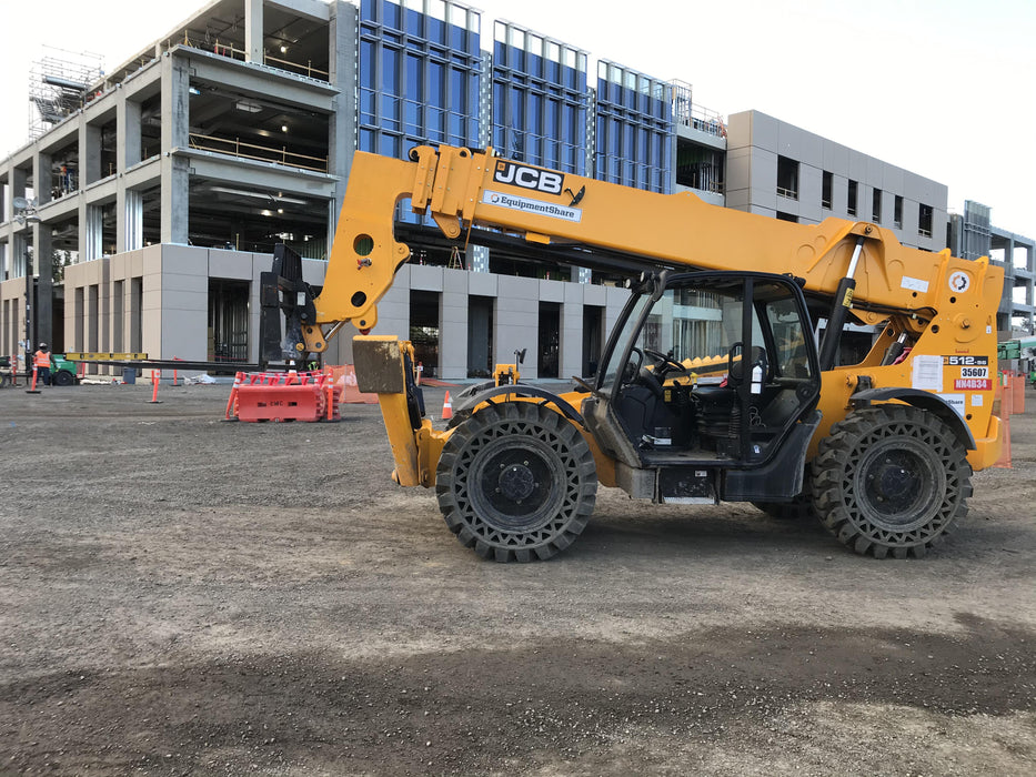 2019 JCB 512-56
