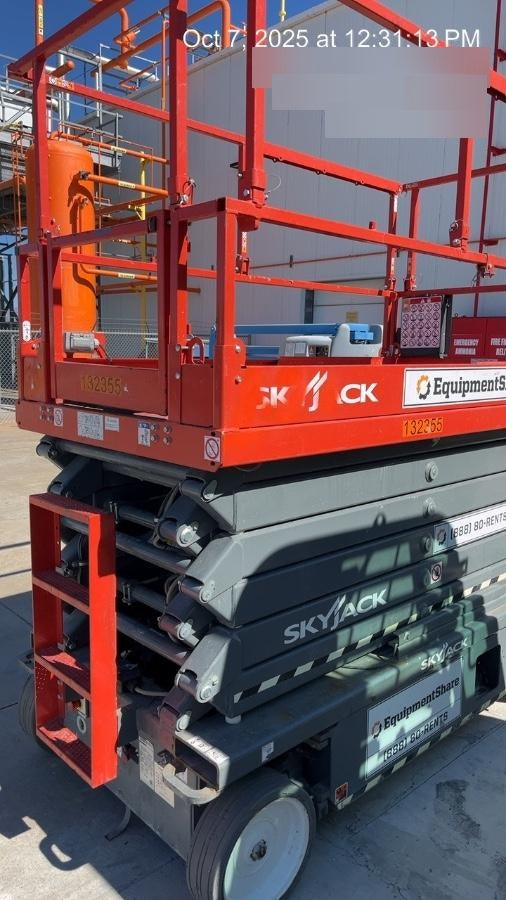 2021 SKYJACK SJ4740