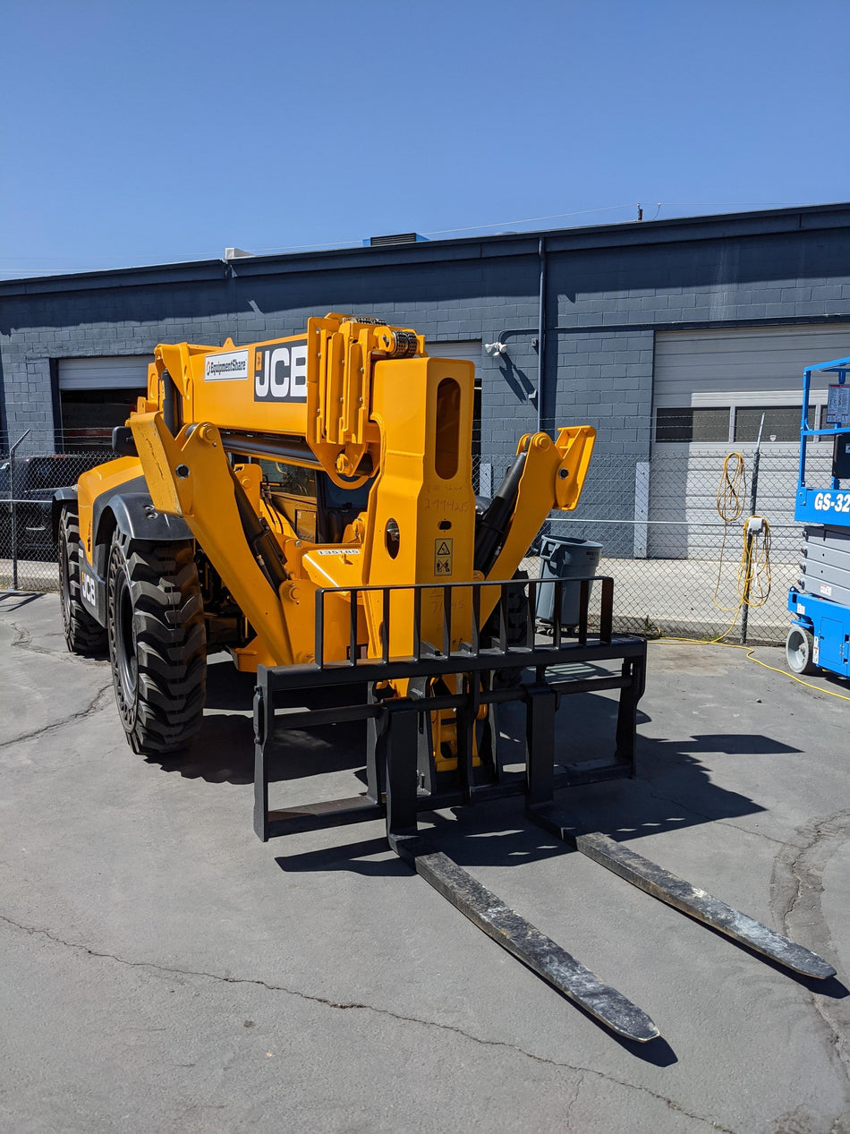 2021 JCB 510-56