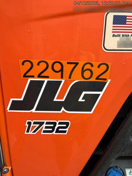 2022 JLG 1732