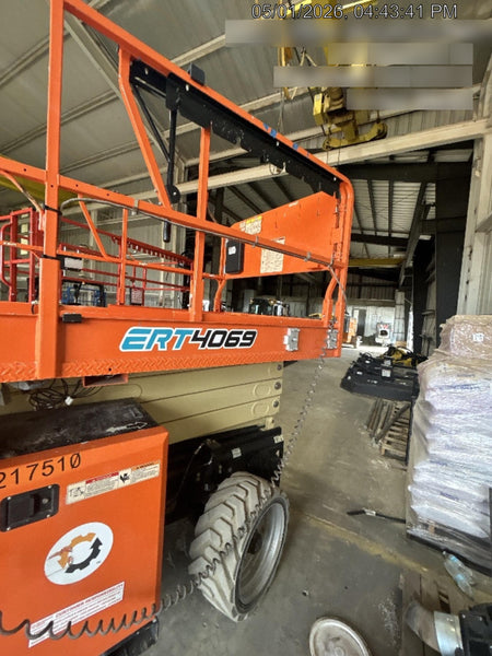 2022 JLG ERT4069