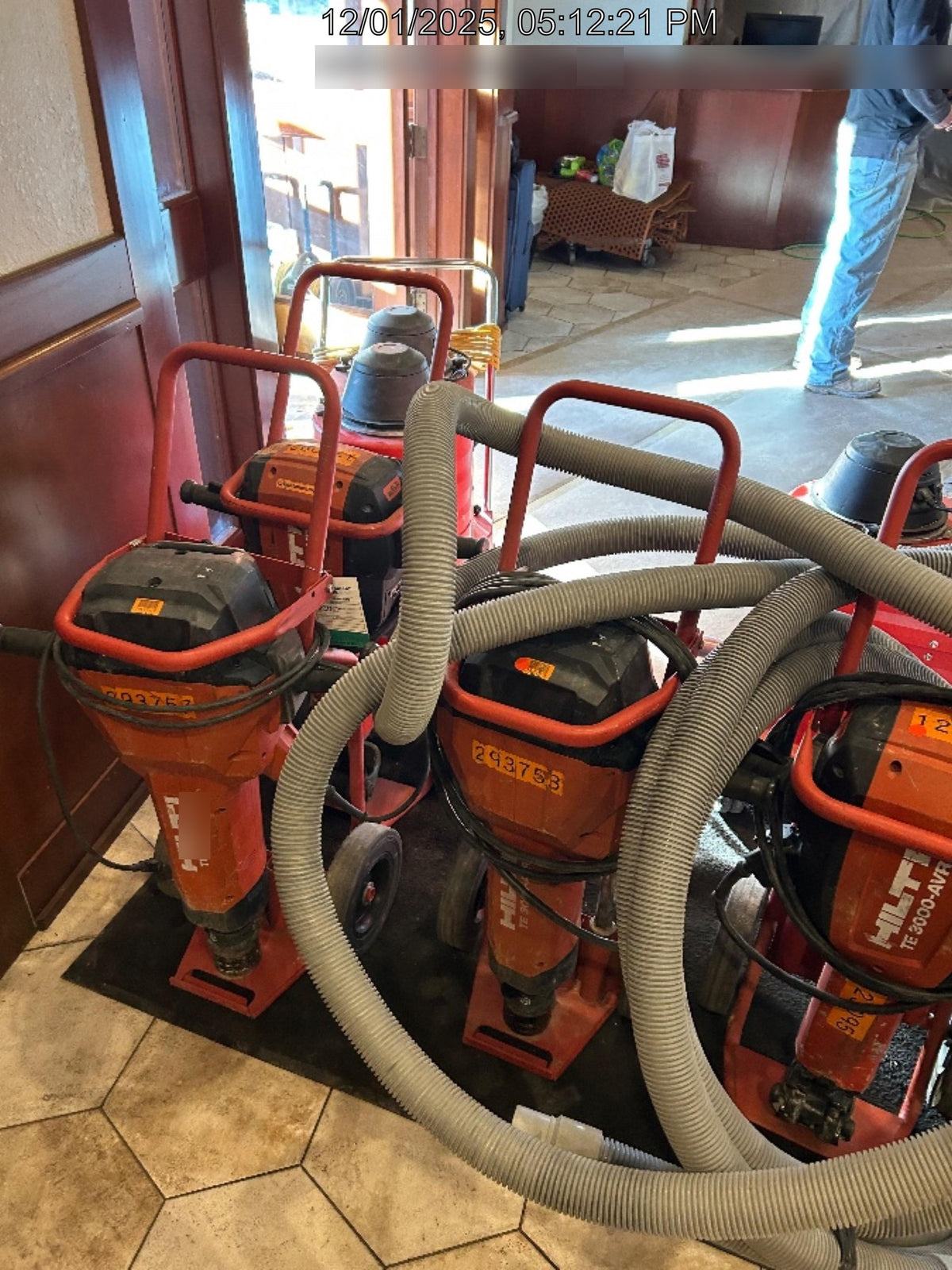 2022 EDCO VAC-200