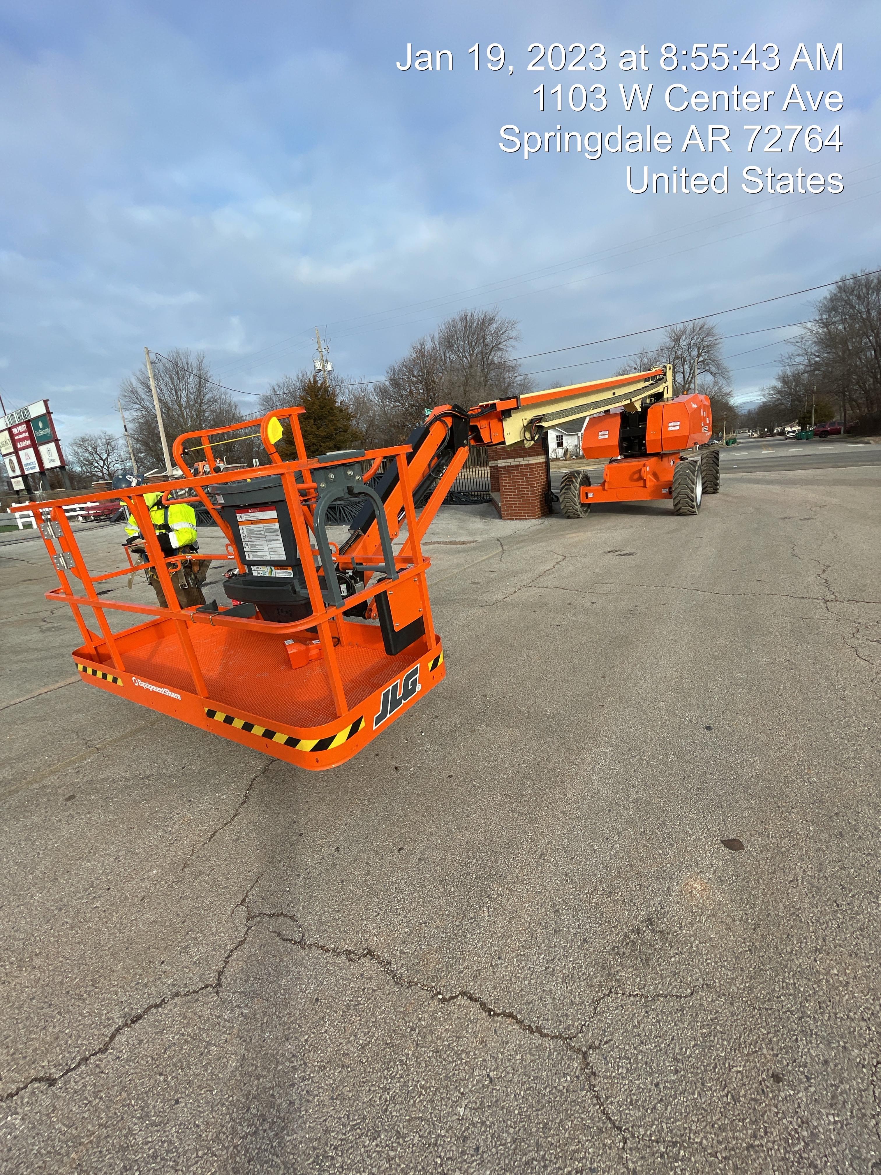 2022 JLG 860SJ