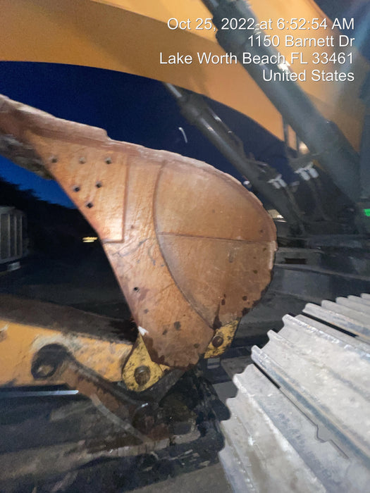 2017 CASE 36" Bucket - Case