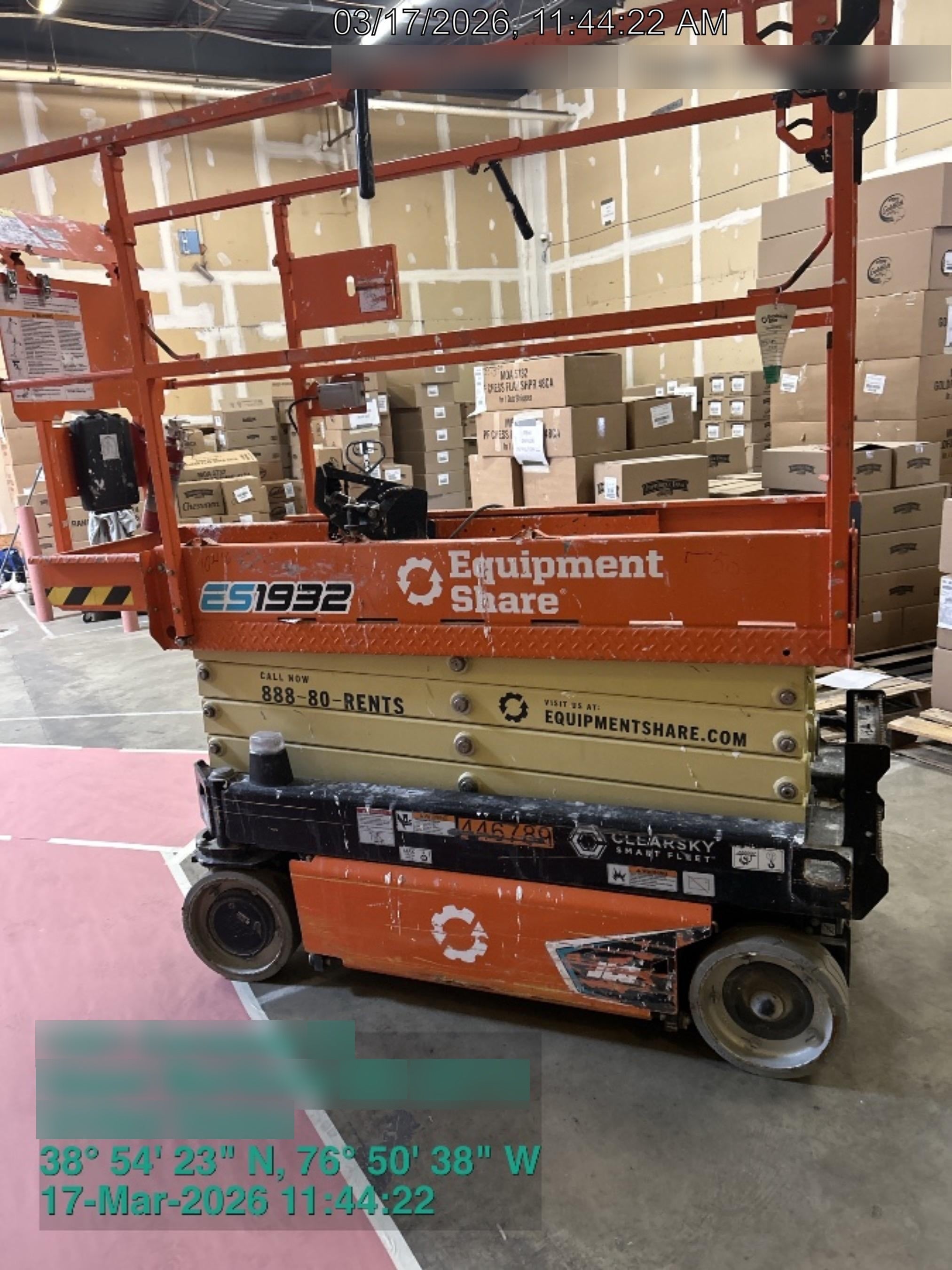 2024 JLG ES1932