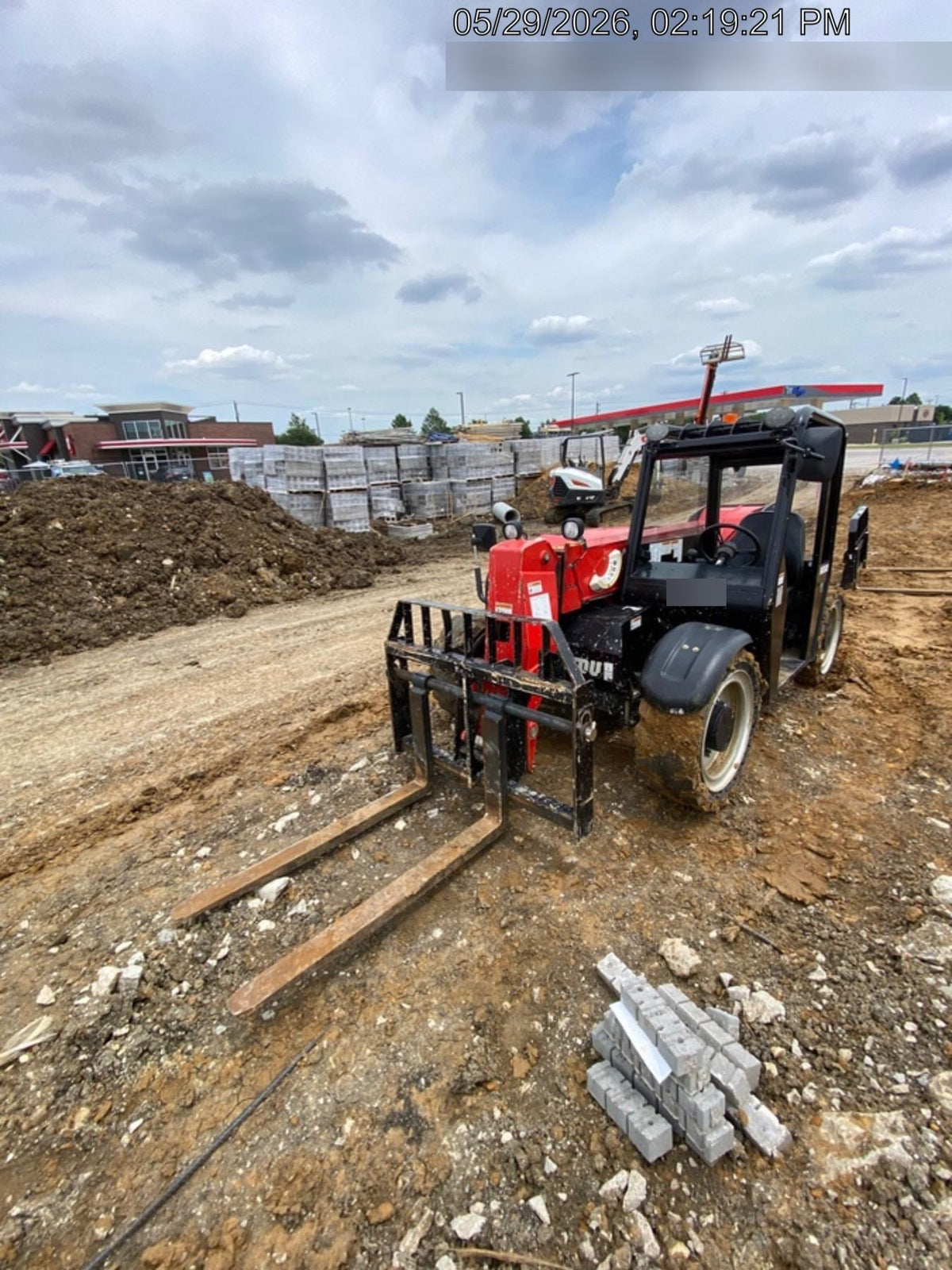 2022 MANITOU MTA5519