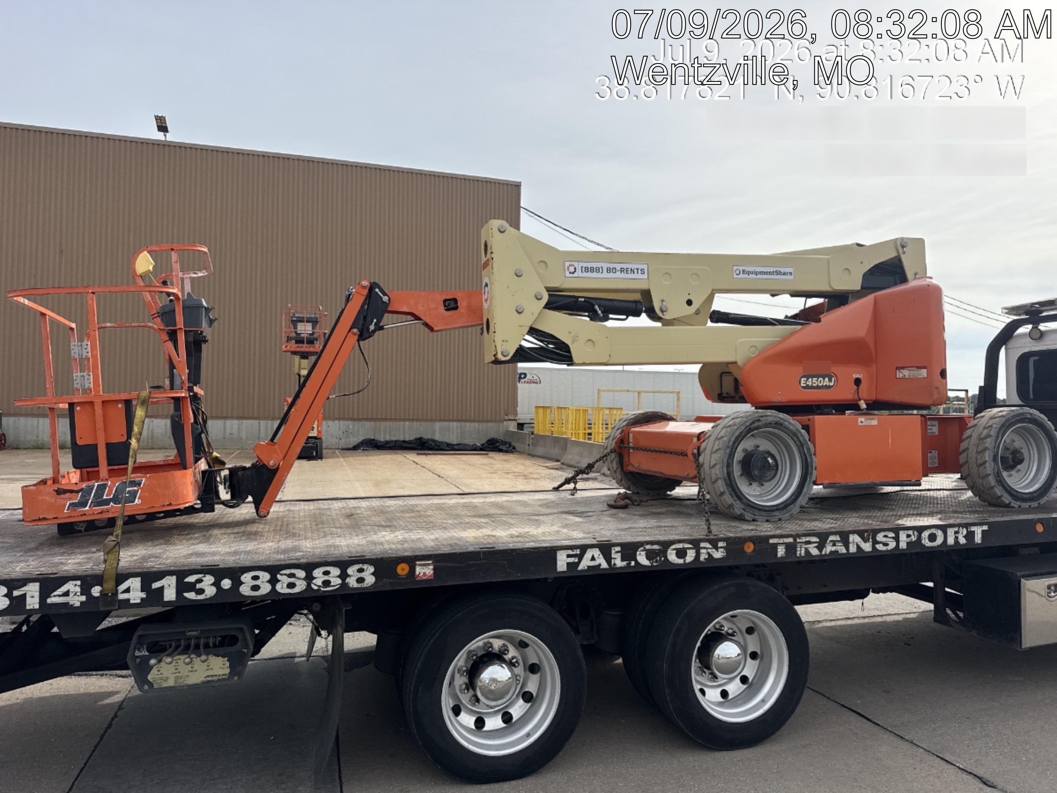 2019 JLG E450AJ