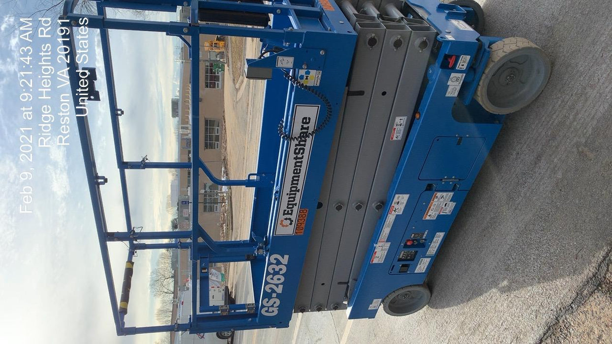 2020 Genie GS-2632 Solid NM Tires, Folding Rails with Half-Height Swing Gate, Beacon