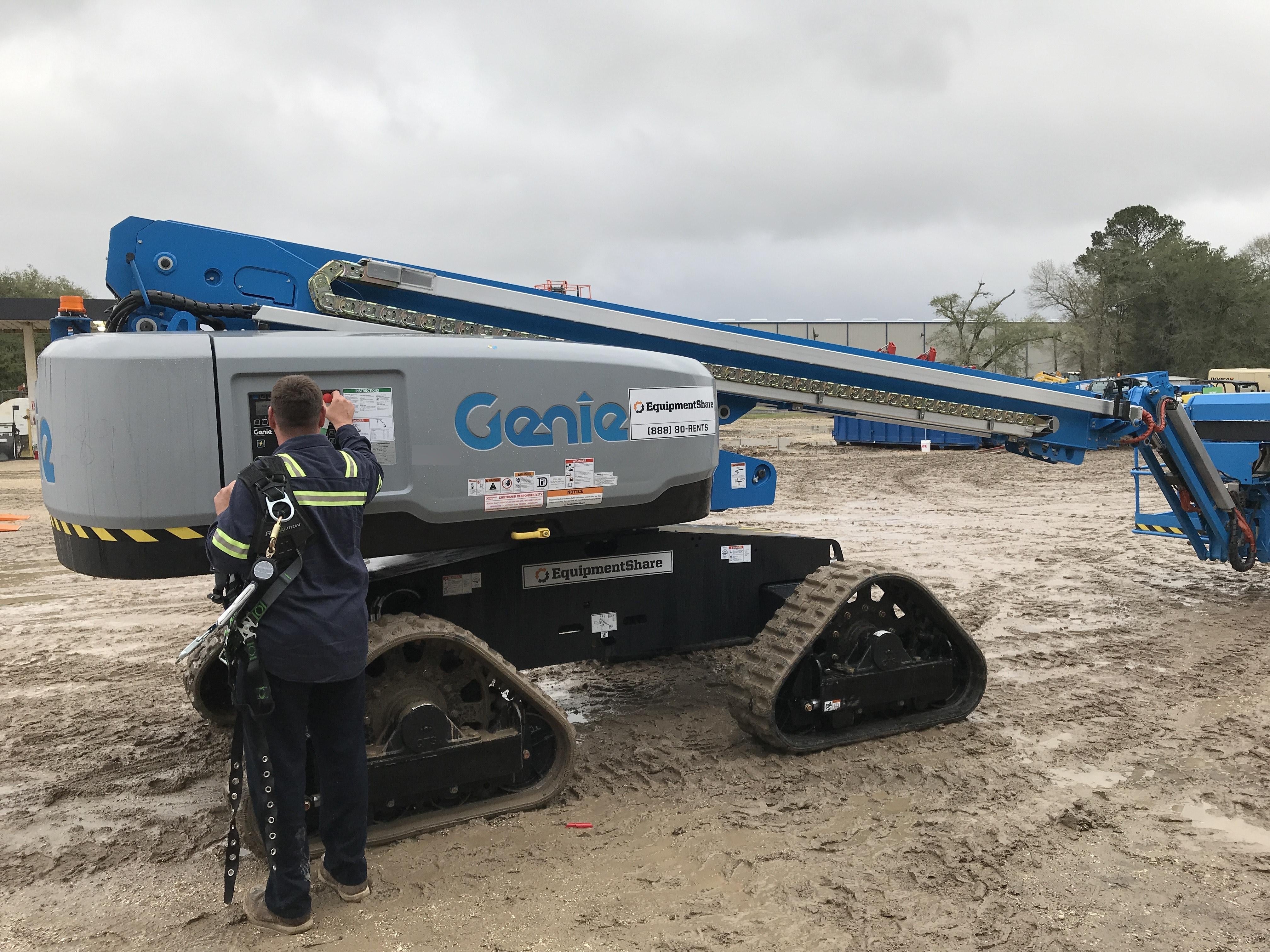 2019 GENIE S-65 TRAX