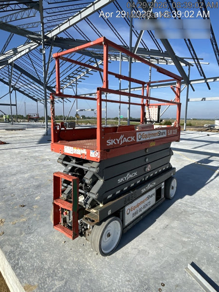 2018 Skyjack SJIII-3226 Skyjack SJIII3226 Scissor Lift w/Trojan Batteries