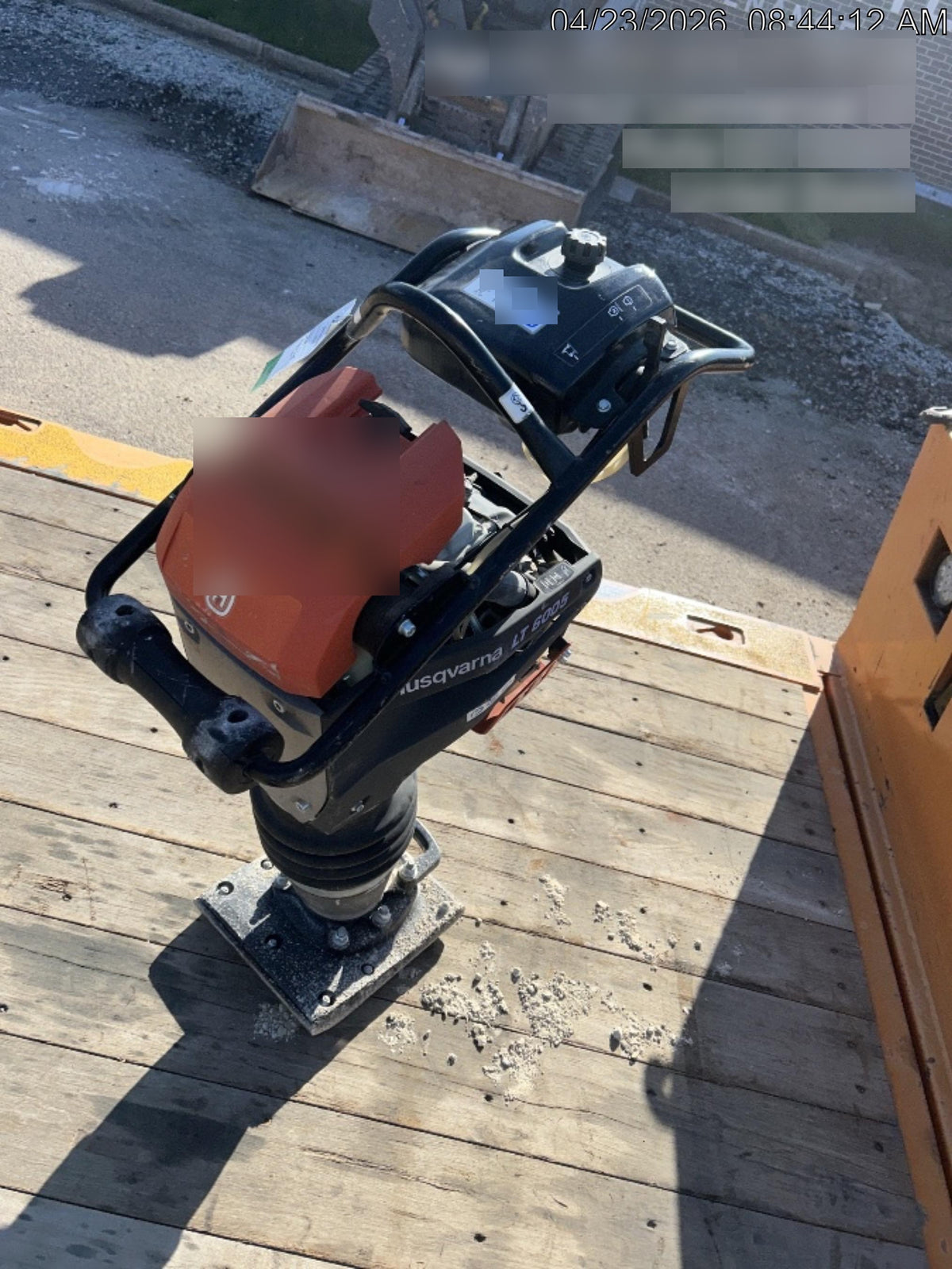 2025 HUSQVARNA LT6005