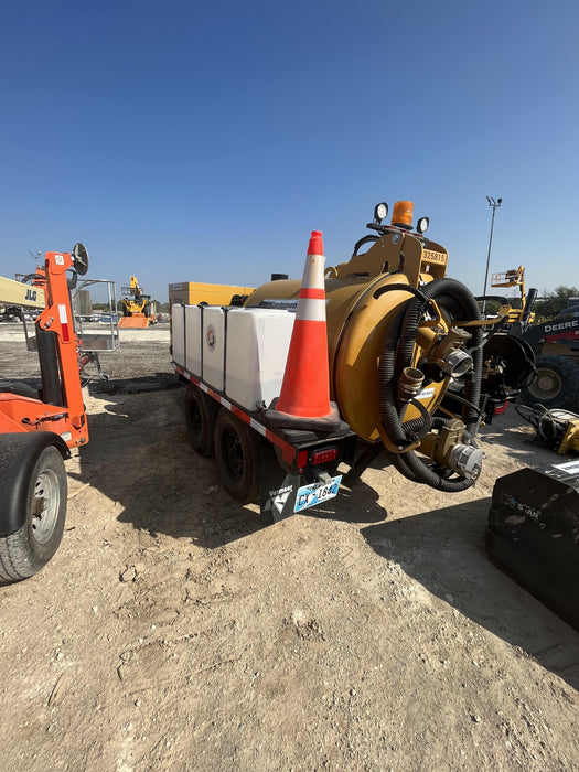 2023 VAC-TRON LP573XDT