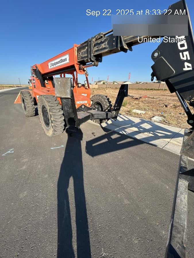 2024 JLG 1001275853