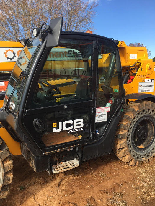 2018 JCB 509-42 74 HP w/CAB/HVAC, Beacon, Aux Hydraulics, Worklights, Solid Tires
