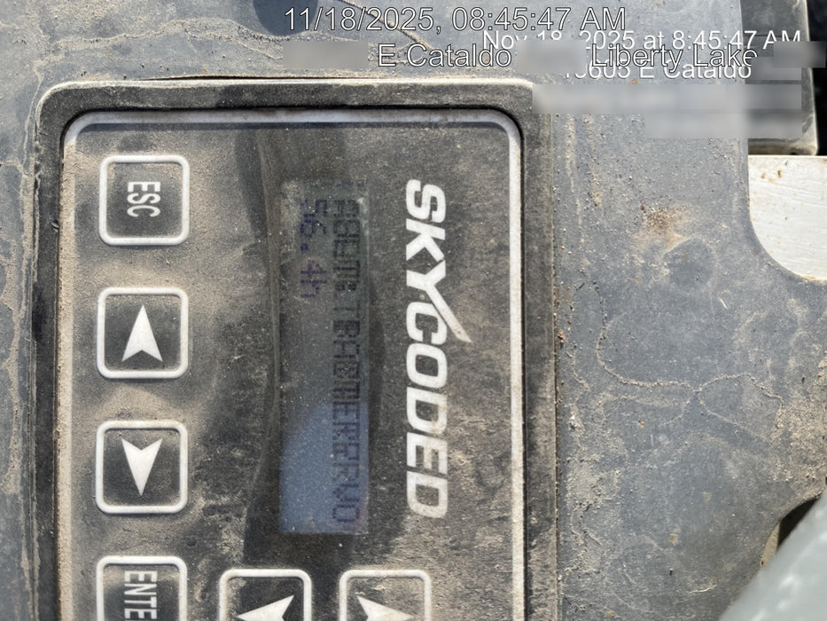 2020 Skyjack SJIII-3219 Solid NM Tires, Half height spring hinged entry gate, Dual Beacons, 800W Inverter