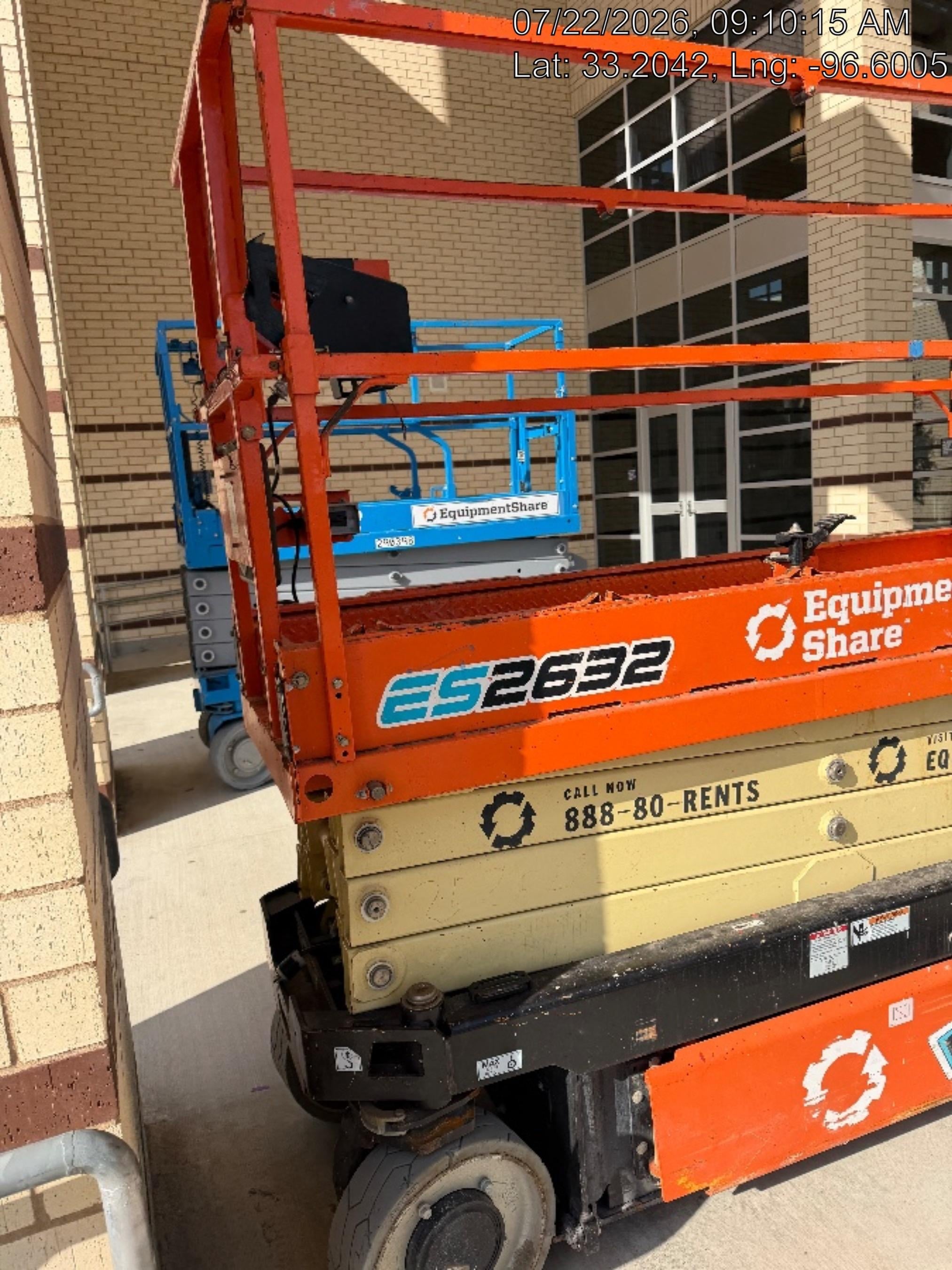 2023 JLG ES2632