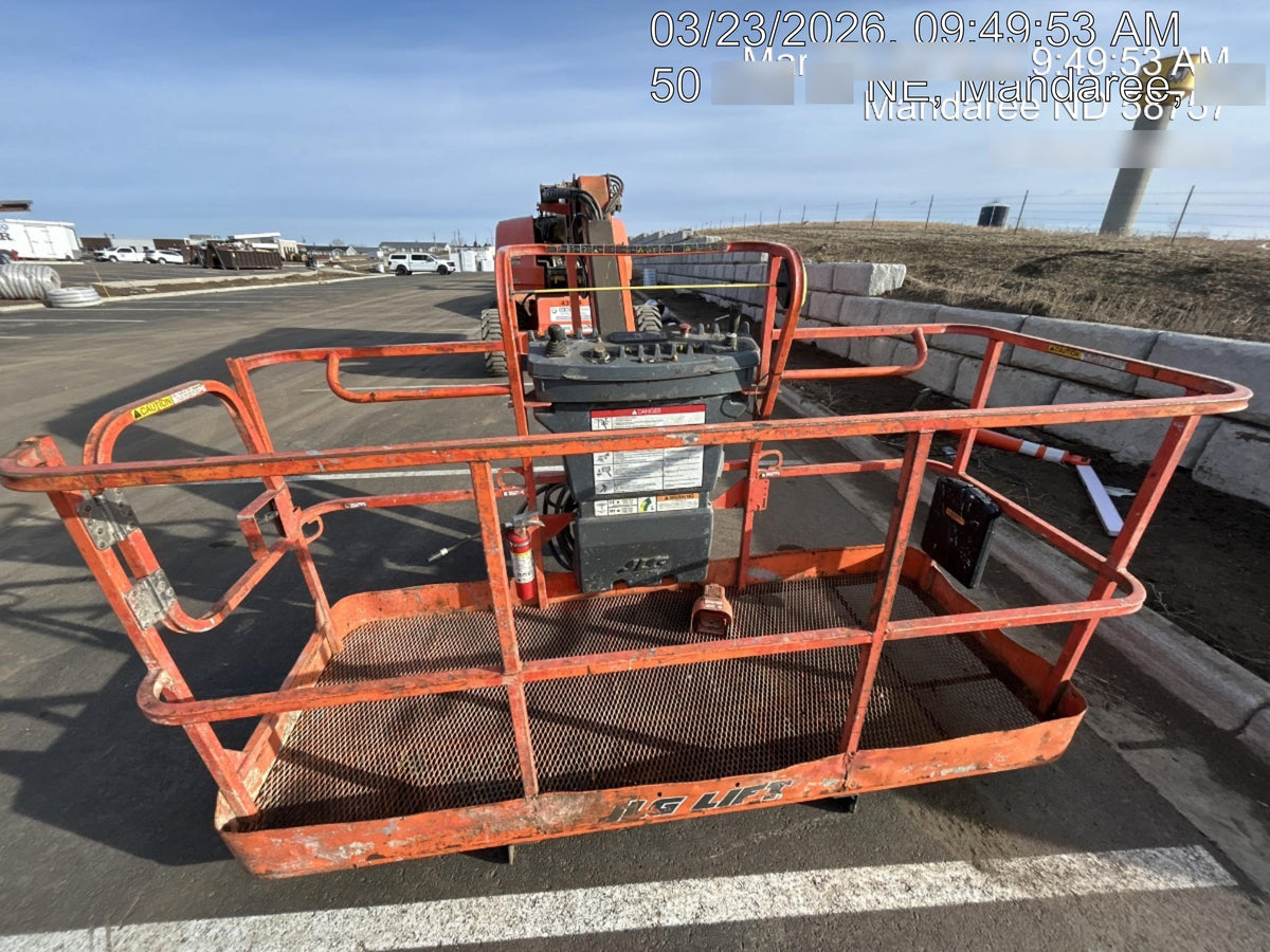 2019 JLG 660SJ