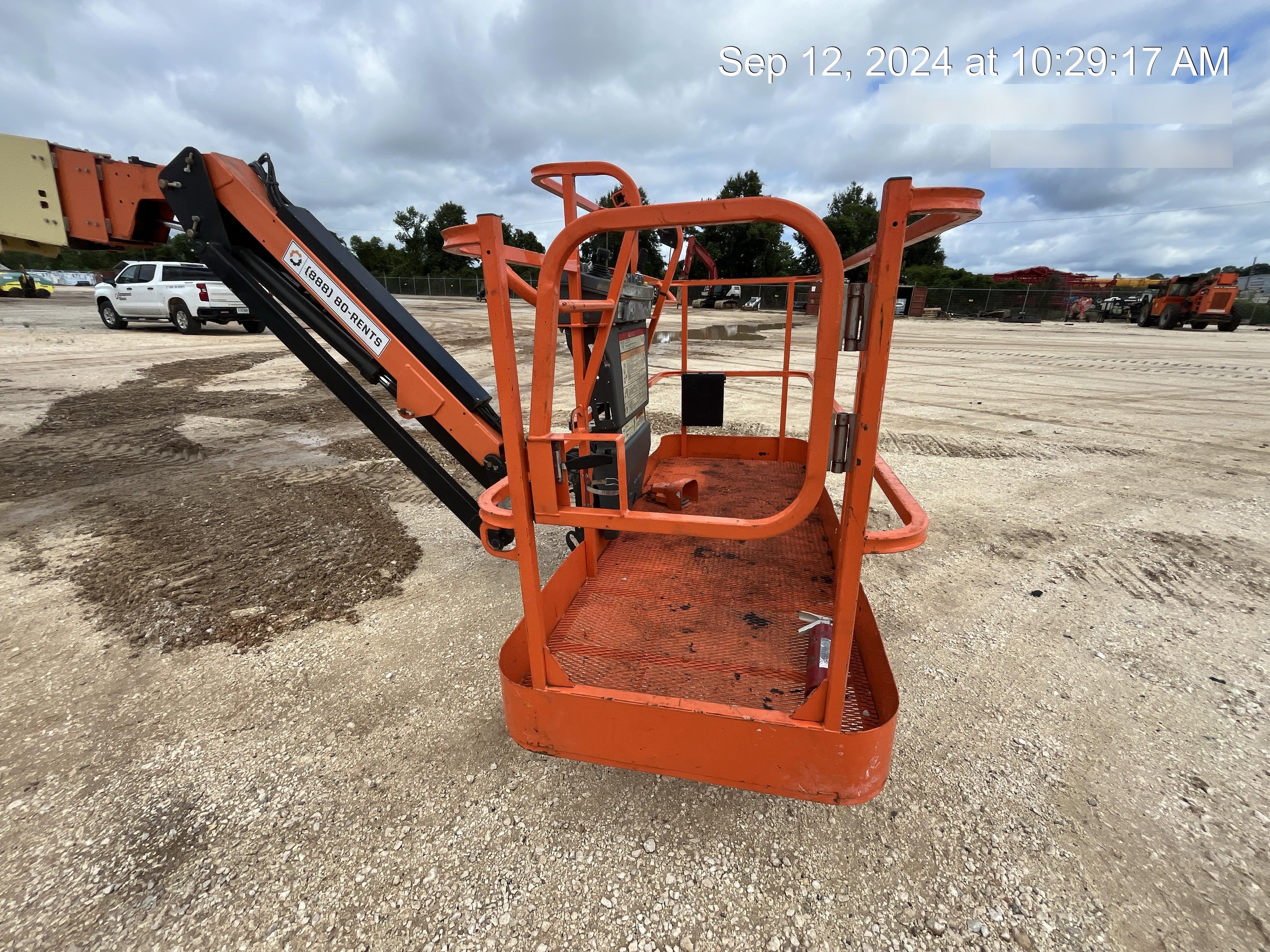 2019 JLG 860SJ