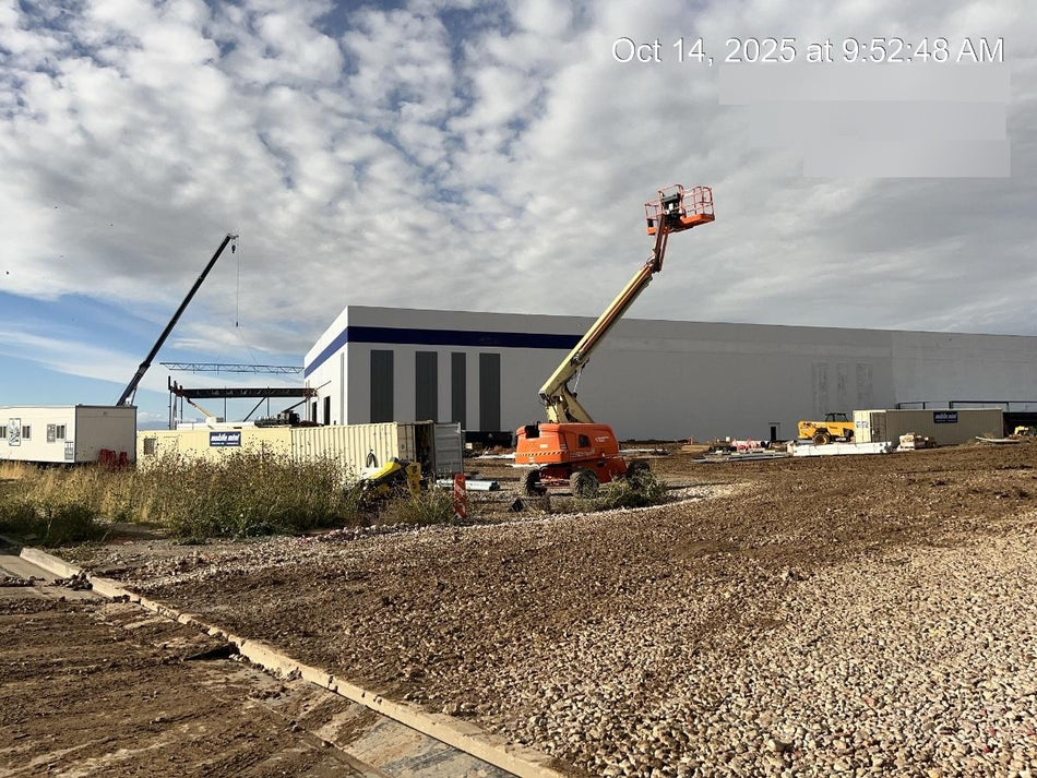 2023 JLG 660SJ