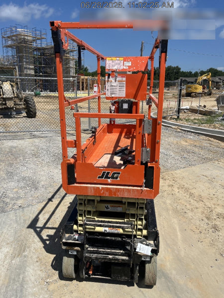 2025 JLG ES1932