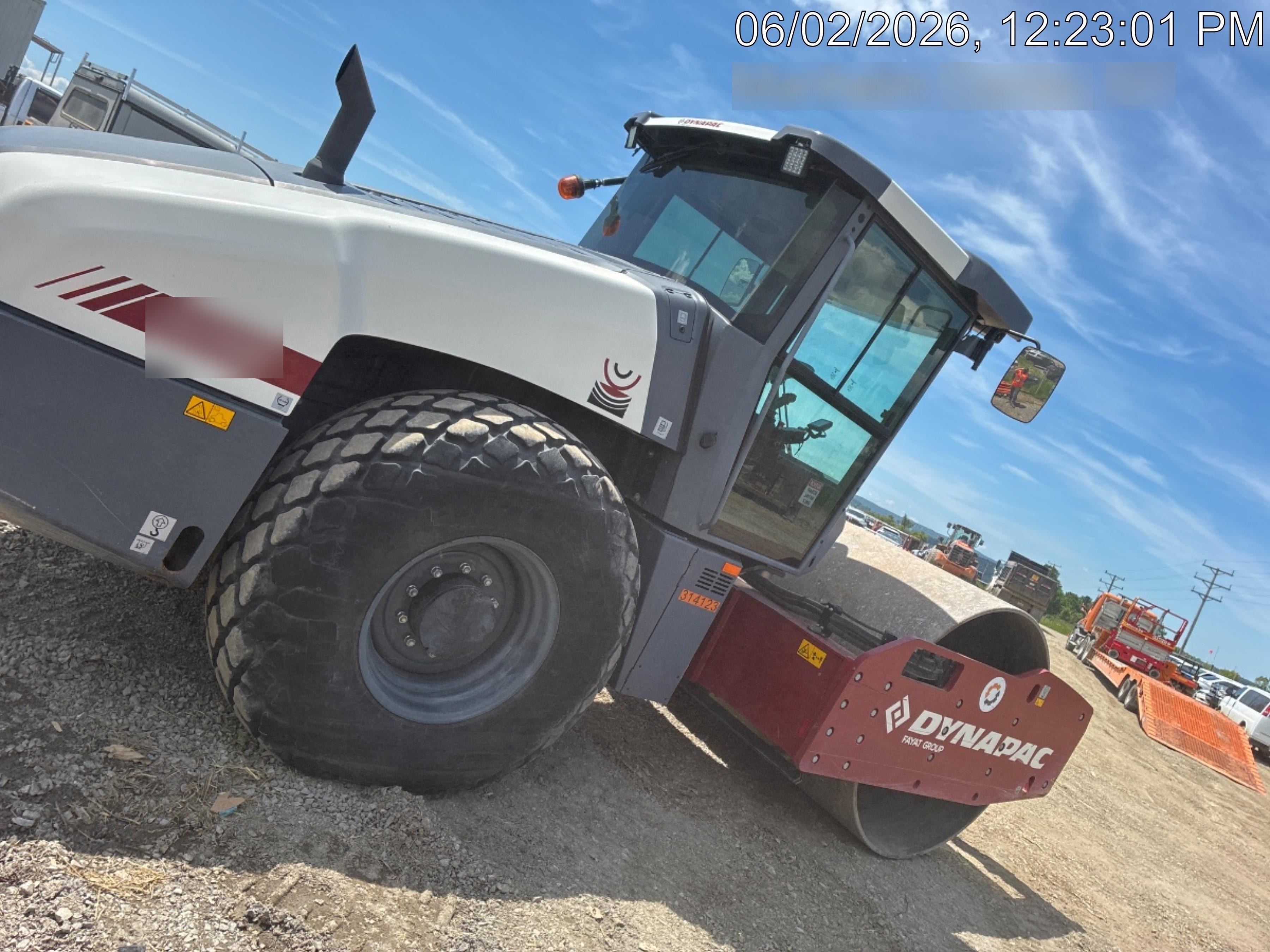 2023 DYNAPAC CA2500D