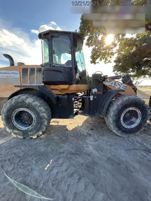 2018 Case 721G CLOSED CAB, JRB 416 STYLE HYD COUPLER