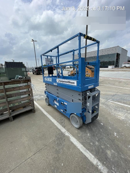 2023 GENIE GS-2632