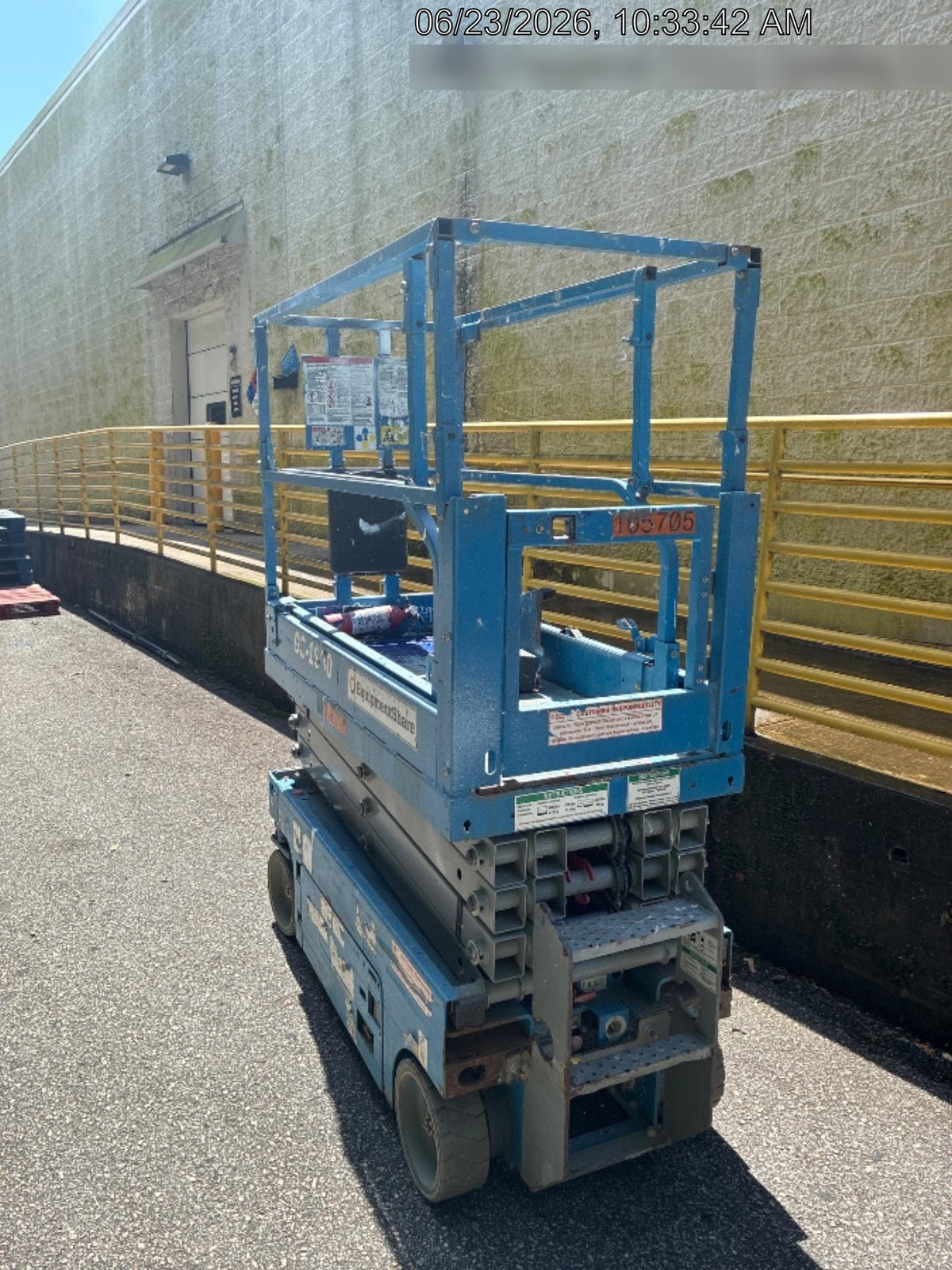 2020 Genie GS-1930 Solid Non Marking Tires, Beacon, Folding rails with half height swing gate