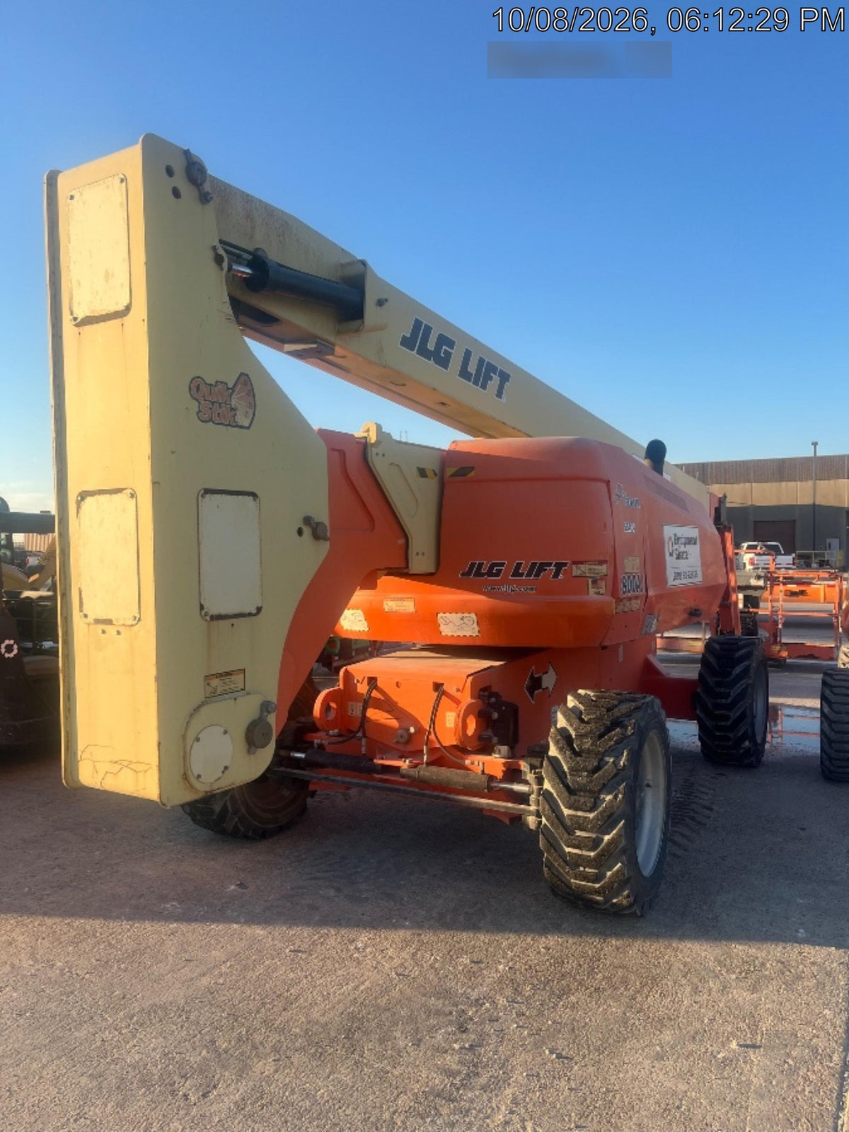 2020 JLG 800AJ