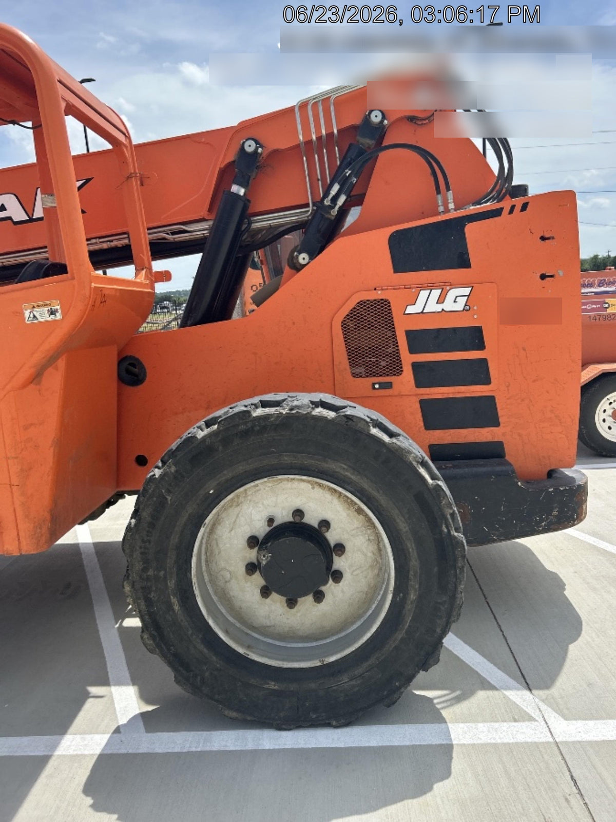 2019 Skytrak 6036 Canopy, Solid Tires, LED Work Lights, Beacon w/72" Carriage, 48" Pallet Forks
