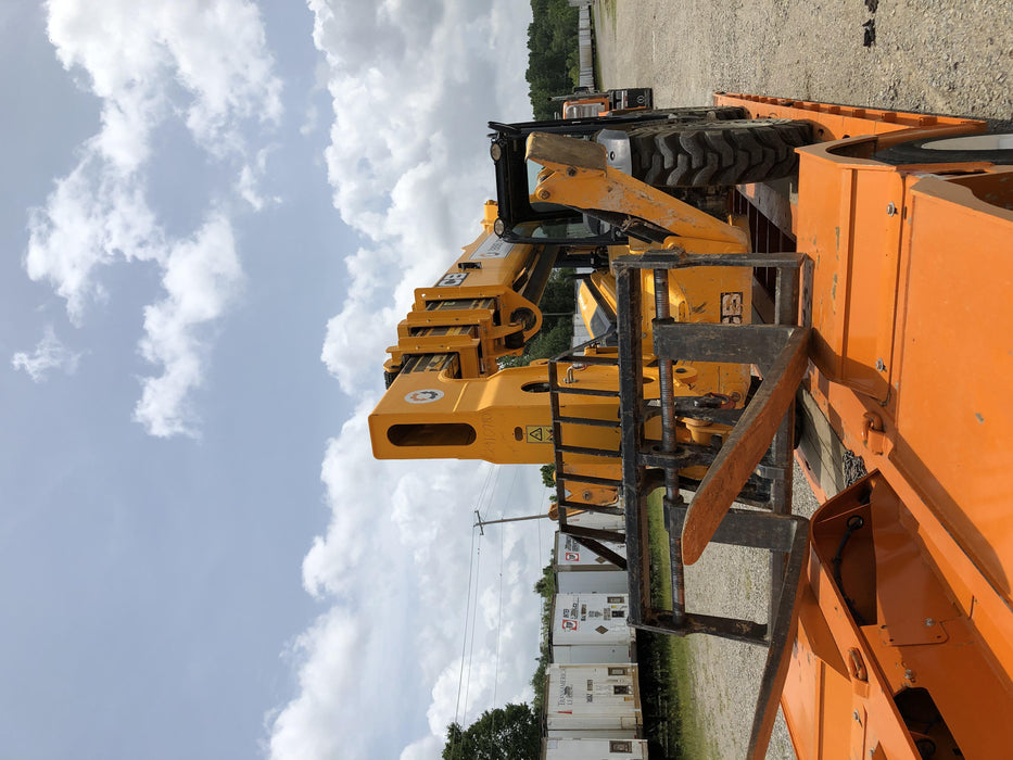 2019 JCB 512-56 Canopy, 74 HP, Solid Tires, STD Worklight, Beacon, Aux Hydraulics, Lifting Eye, Back up Alarm 66" Carriage, 60" Forks