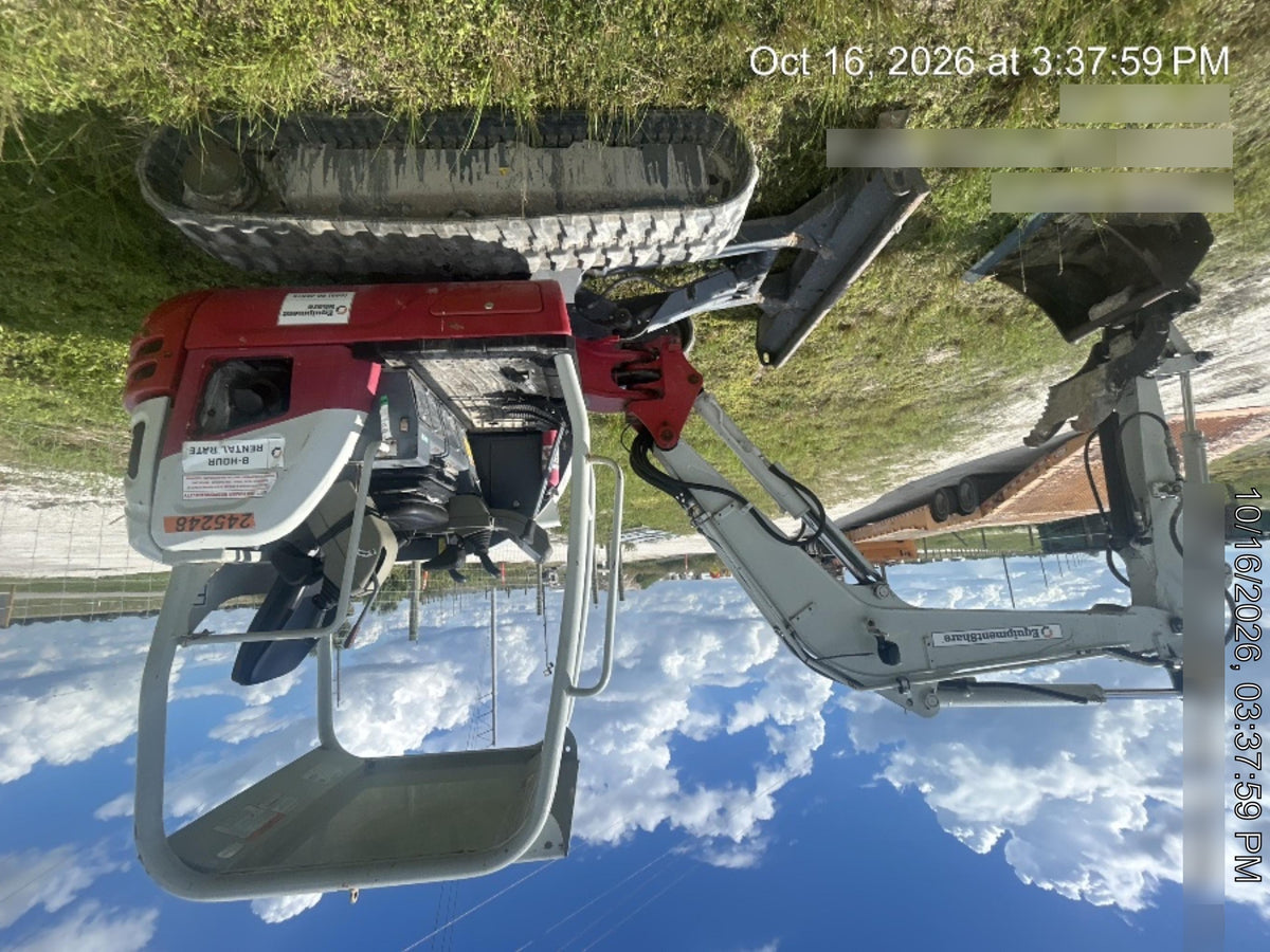 2022 TAKEUCHI TB235-2R