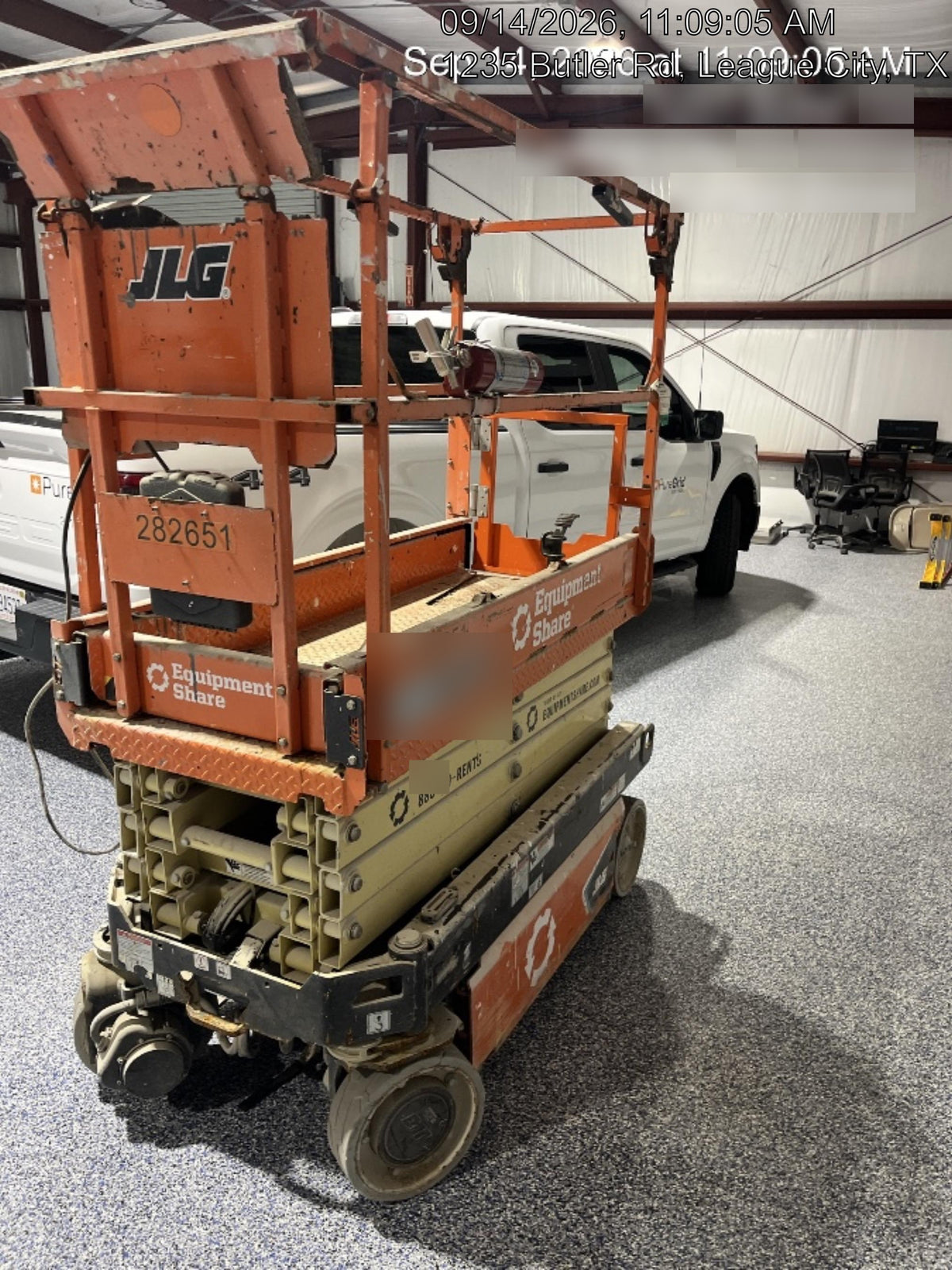 2022 JLG ES1932