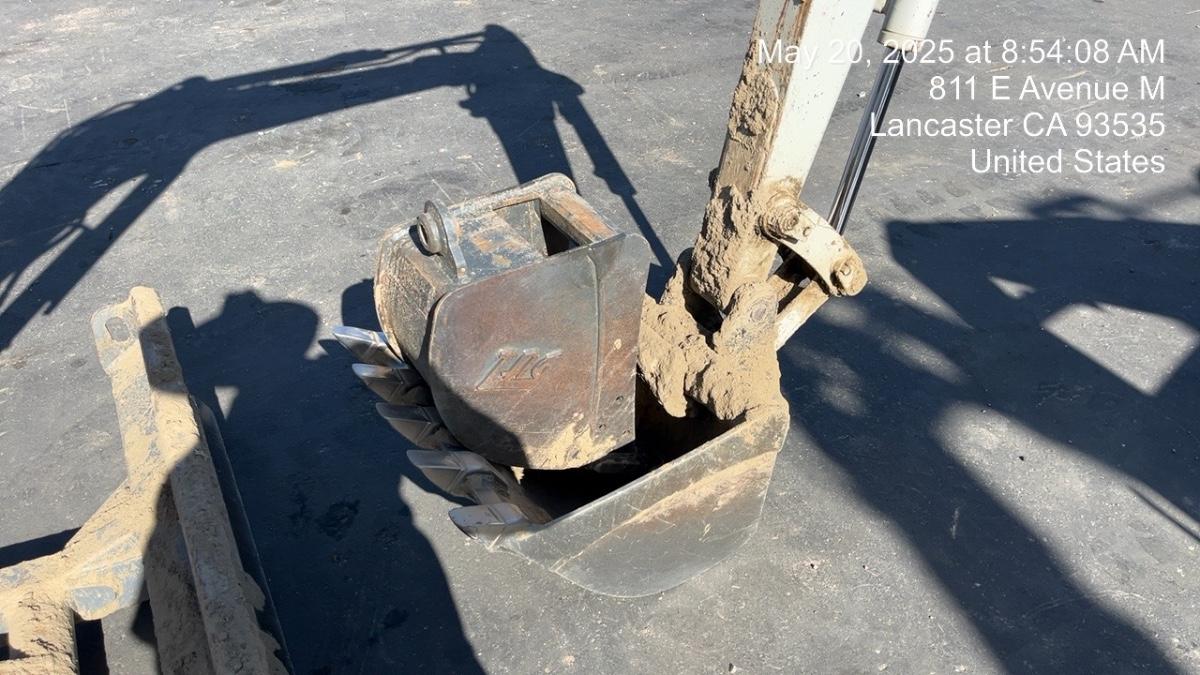2023 SOLESBEE 24" Bucket, Tooth, Mini Excavator - Solesbee