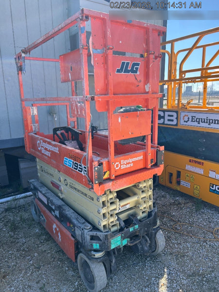 2023 JLG ES1932