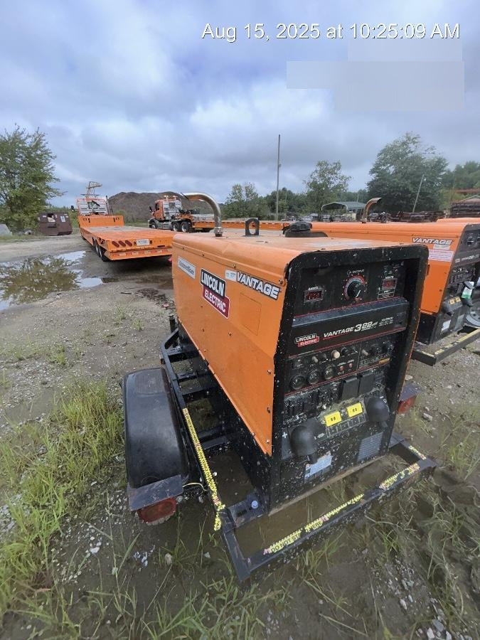 2021 Lincoln Electric Vantage 322 Vantage 322 Ready Pak 3 w/ Decals, ORANGE (includes trailer, cable rack, fender light kit) NO Telematics