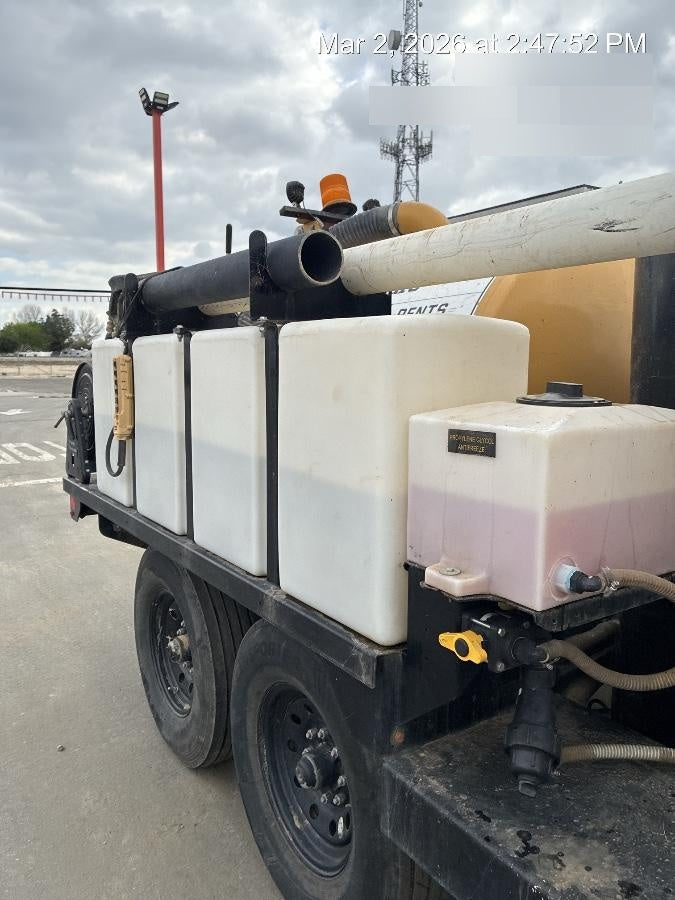 2023 Vac-Tron LP573XDT T4 Koehler Diesel Engine, 500 Gallon Debris Tank, x2 100 Gallon Water Tanks