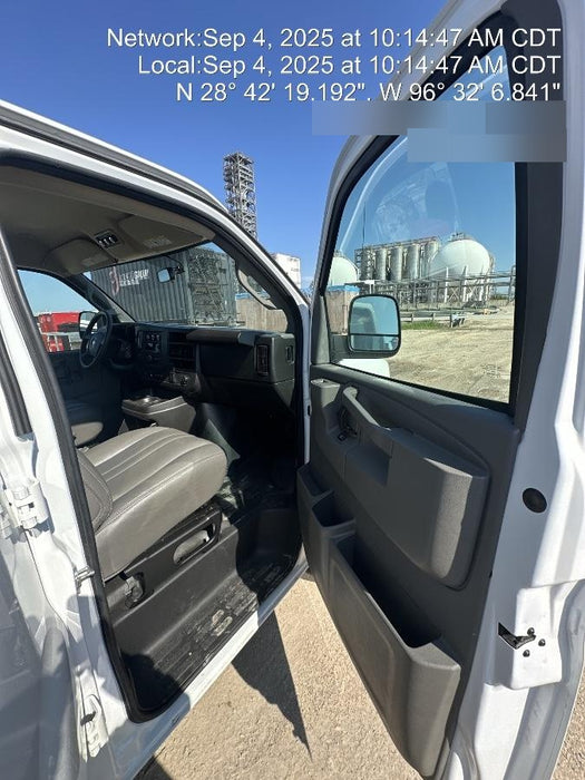 2025 CHEVROLET Express Van - Rental