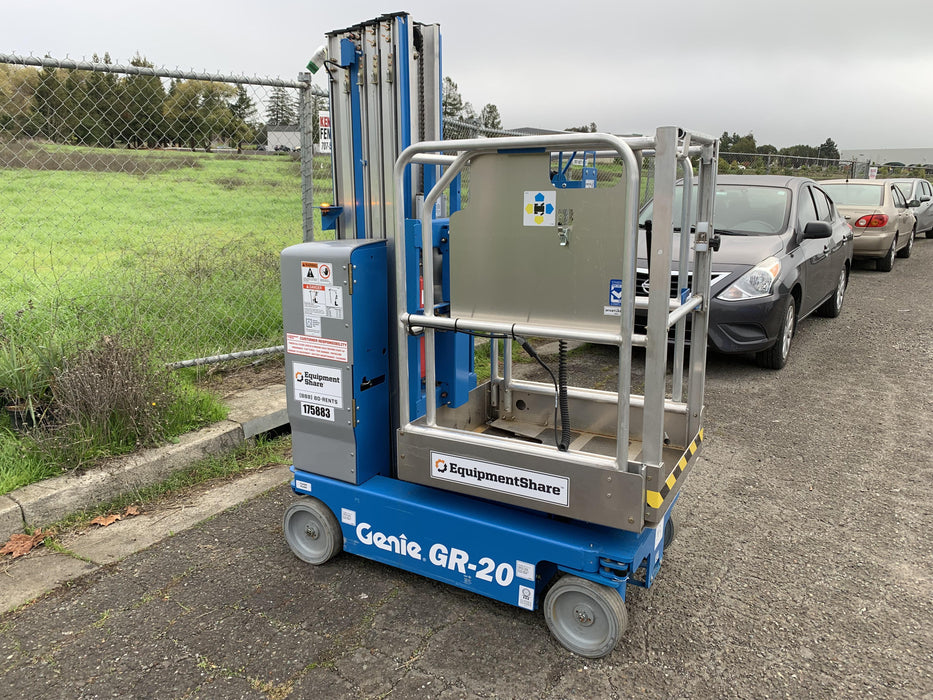 2021 GENIE GR-20